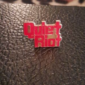!!Quiet Riot 1980's Vintage Metal Lapel Pin